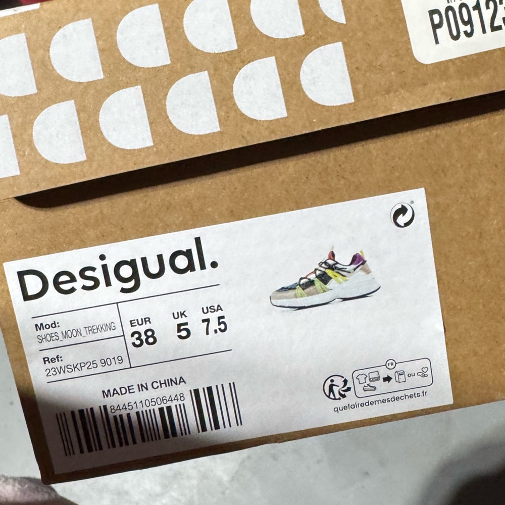 Desigual Vibrant Yellow and Black Sneakers - Picture 9 of 9